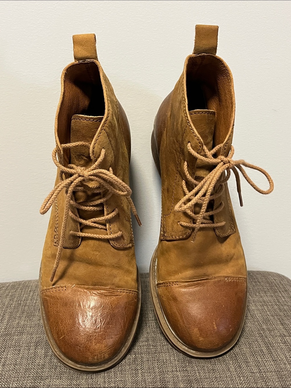 Ten Points Tan Leather Lace-Up Boots 8.5